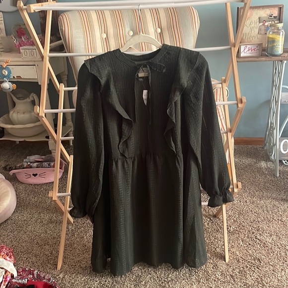 Gray dress - Picture 1 of 4